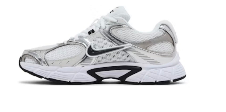 Nike V5 RNR ‘Metallic Silver’