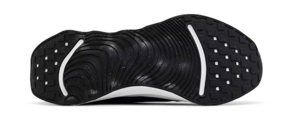 Nike Motiva ‘Black White’