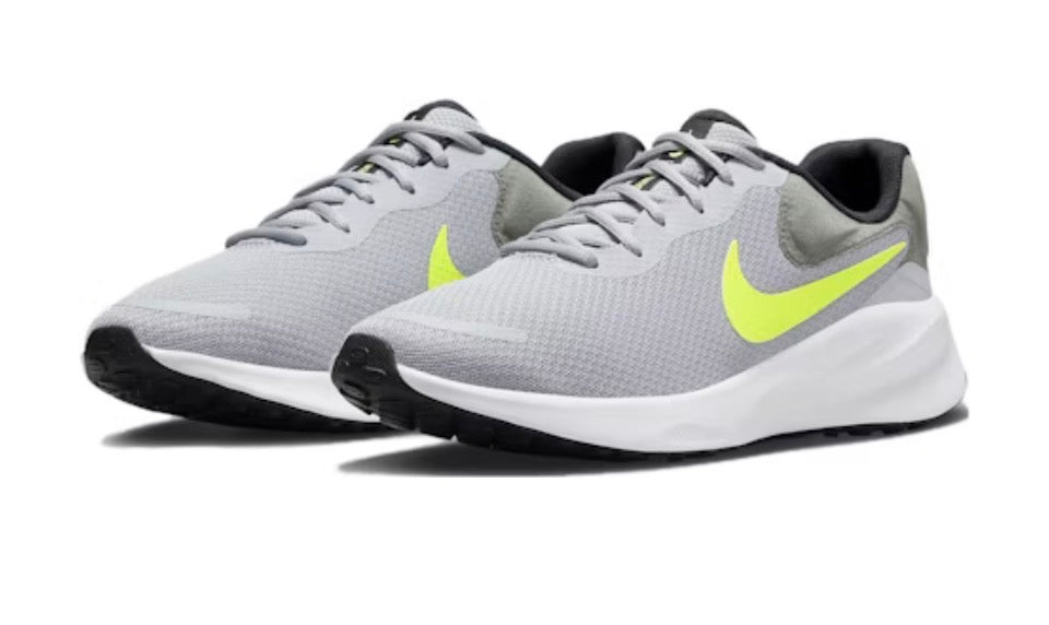 Nike Revolution 7 ‘Wolf Grey Voltage’