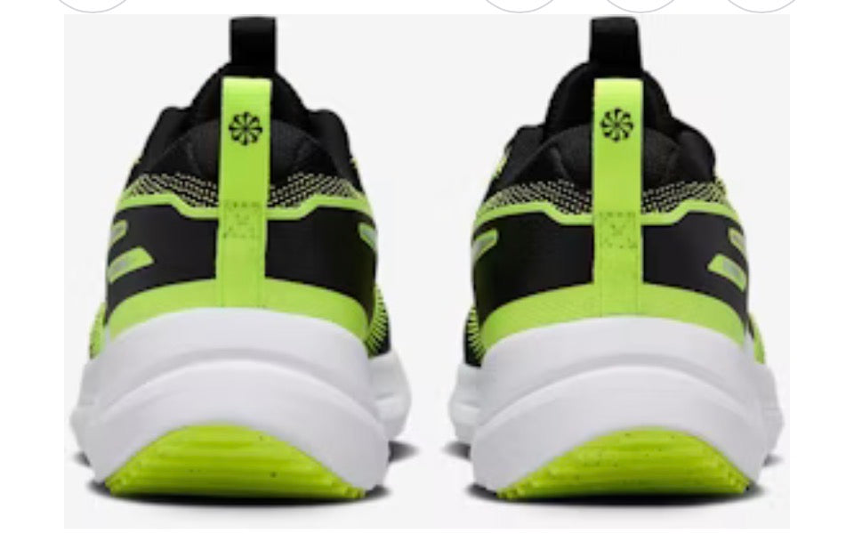 Nike Cosmic Runner ‘Black Volt’